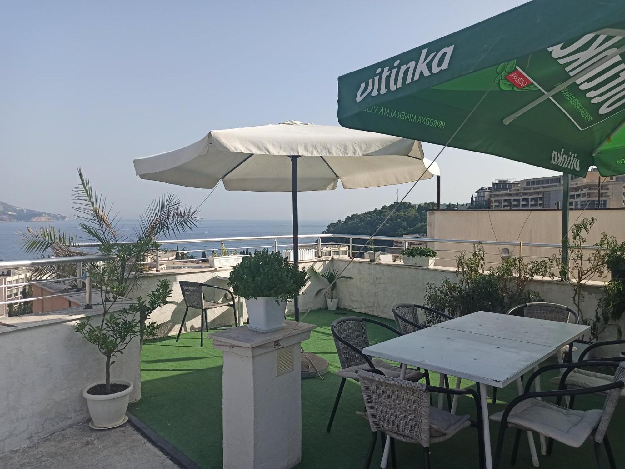 Apartments Mitende Budva Exterior photo